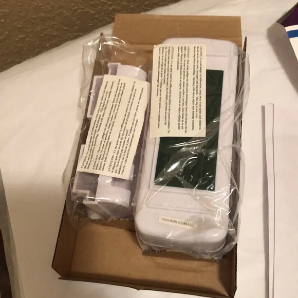 New in Box Press2Paste Hands Free Toothpaste Dispenser. Never used. Bonus holder - Picture 8 of 16